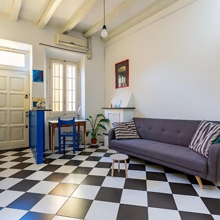 Porta Ticinese Colorful Apartment! Милано Екстериор снимка