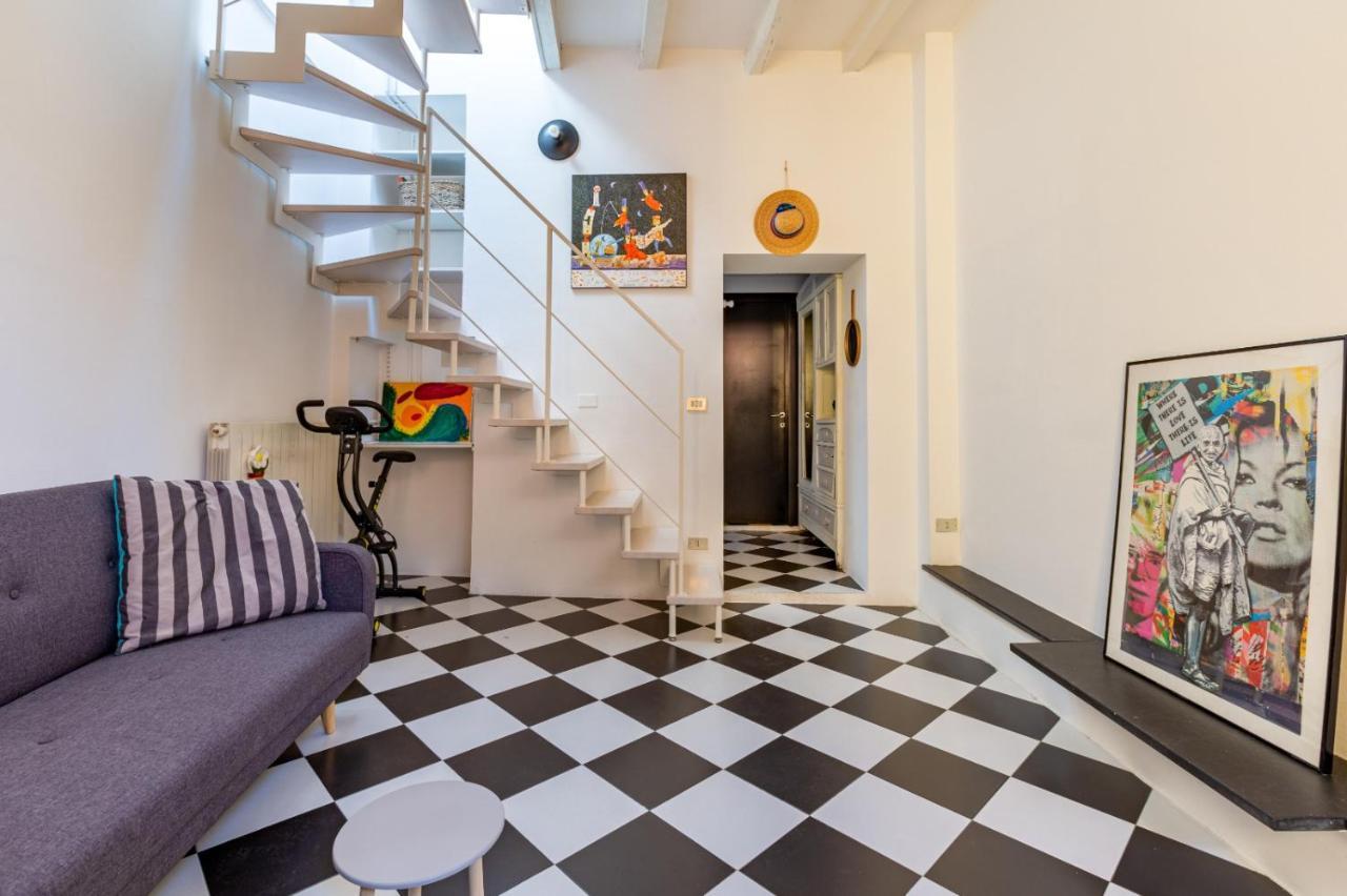 Porta Ticinese Colorful Apartment! Милано Екстериор снимка
