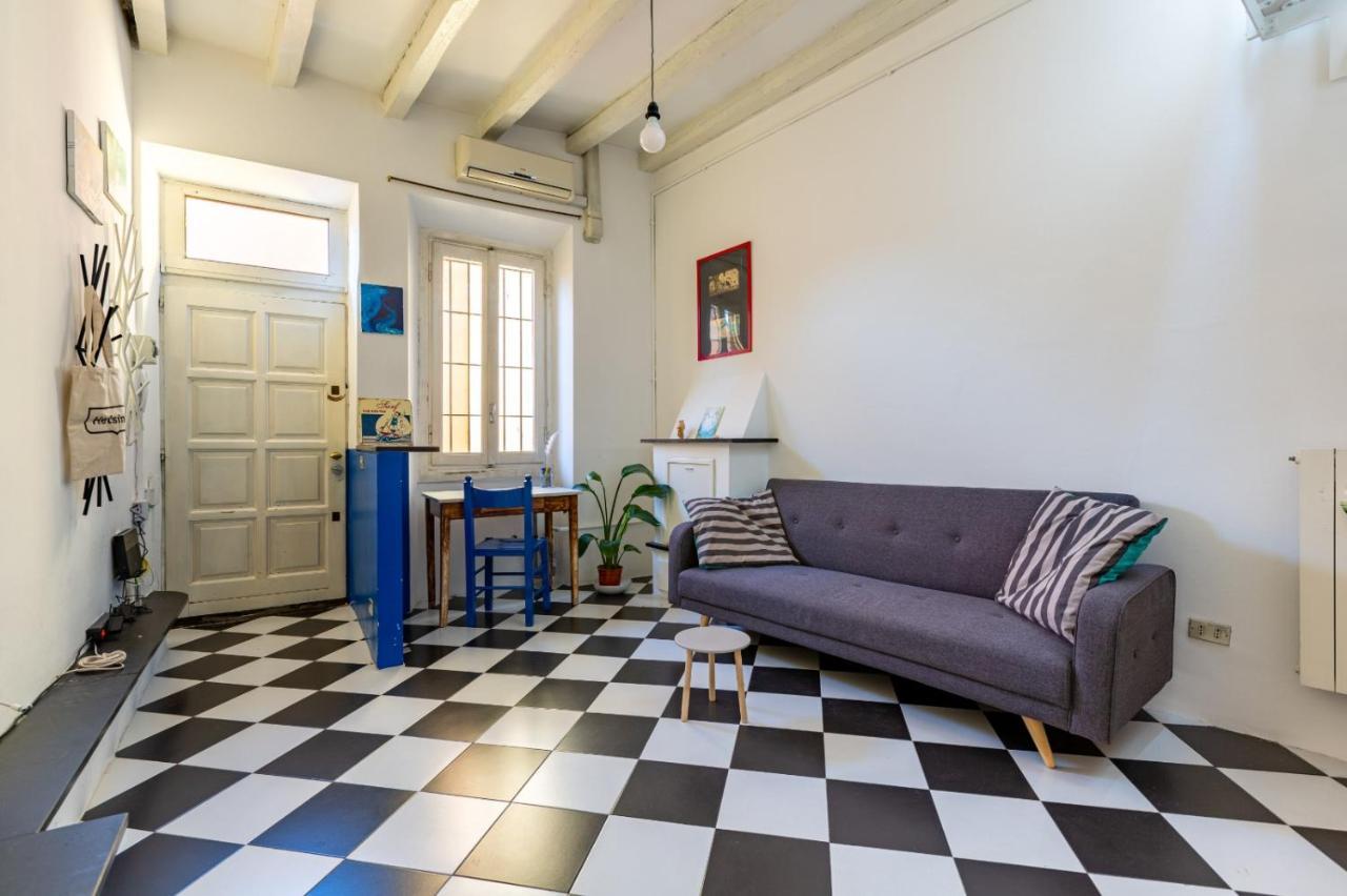 Porta Ticinese Colorful Apartment! Милано Екстериор снимка