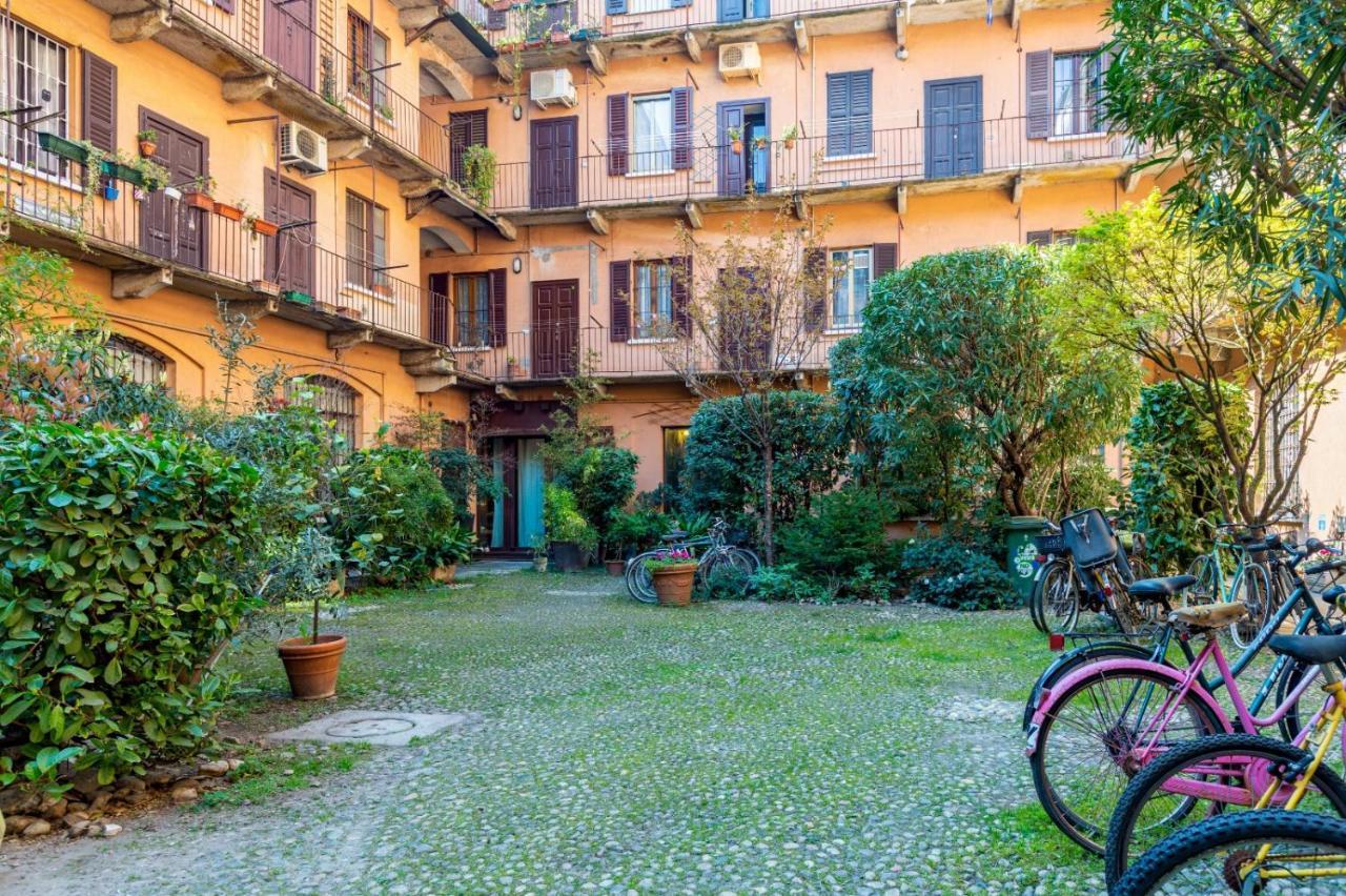 Porta Ticinese Colorful Apartment! Милано Екстериор снимка